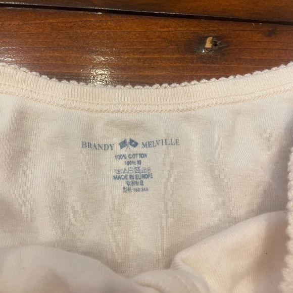 Brandy Melville Tanks. No marks. Gently used. - Picture 2 of 6